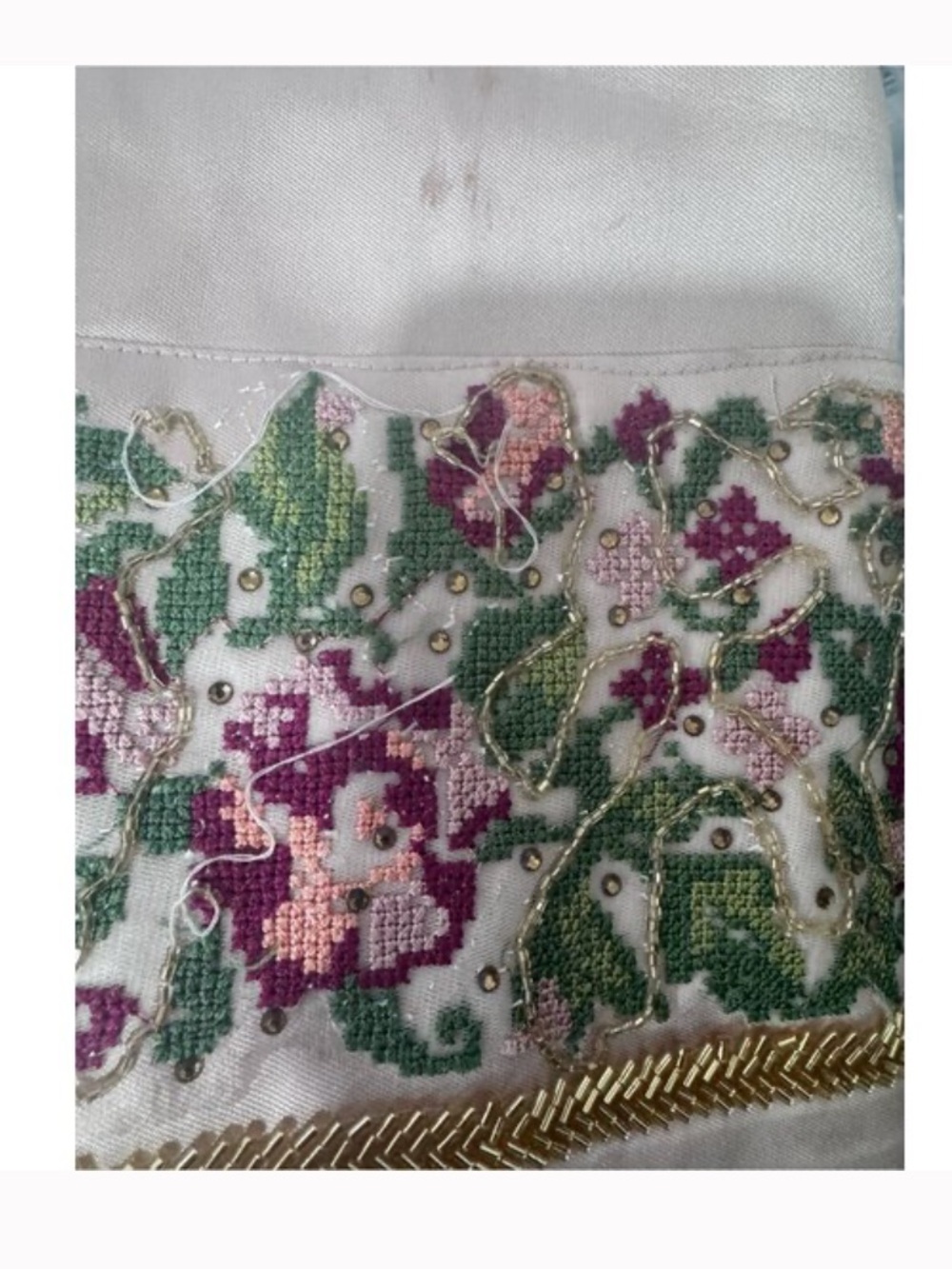 Custom Palestinian Embroidered Satin Thobe with Sleeves - Picture 4 of 7